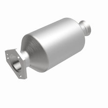 Load image into Gallery viewer, MagnaFlow Exhaust Products 3391916 California CARB Direct-Fit Catalytic Converter for Select Volkswagen Vanagon
