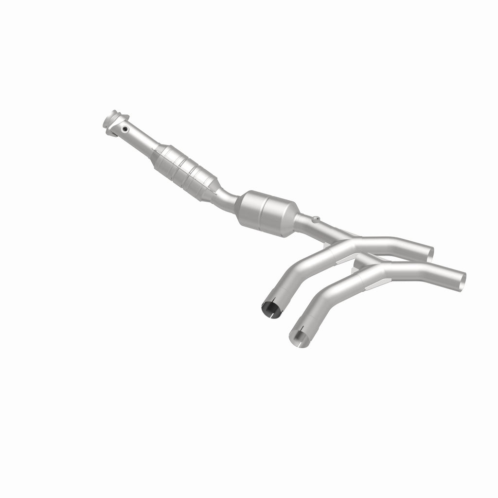 MagnaFlow Exhaust Products 24308 HM Grade Direct-Fit Catalytic Converter for Select Ford E-150, Ford E-150 Club Wagon, Ford E-250