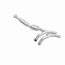 Load image into Gallery viewer, MagnaFlow Exhaust Products 24308 HM Grade Direct-Fit Catalytic Converter for Select Ford E-150, Ford E-150 Club Wagon, Ford E-250