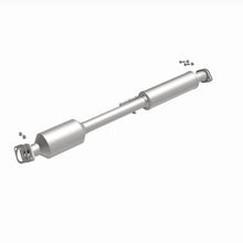 Load image into Gallery viewer, MagnaFlow Exhaust Products 5571820 California CARB Direct-Fit Catalytic Converter for Select Hyundai Sonata