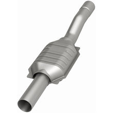 Load image into Gallery viewer, MagnaFlow Exhaust Products 51698 OEM Grade Direct-Fit Catalytic Converter for Select Jeep Grand Cherokee