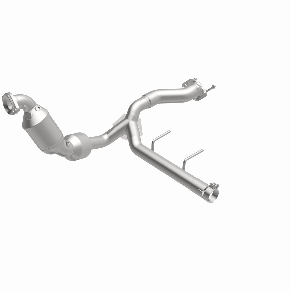 MagnaFlow Exhaust Products 280758 OEM Grade Direct-Fit Catalytic Converter for Select Ford F-150
