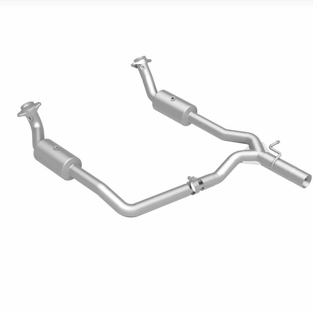 MagnaFlow Exhaust Products 21-599 OEM Grade Direct-Fit Catalytic Converter for Select Ford E-250, Ford E-350 Super Duty