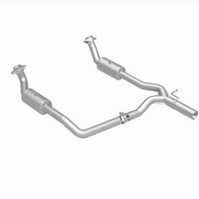 Load image into Gallery viewer, MagnaFlow Exhaust Products 21-599 OEM Grade Direct-Fit Catalytic Converter for Select Ford E-250, Ford E-350 Super Duty