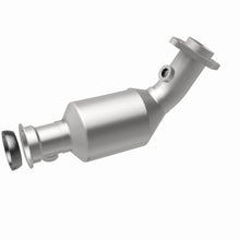 Load image into Gallery viewer, MagnaFlow Exhaust Products 4583051 California CARB Direct-Fit Catalytic Converter for Select Jeep Liberty
