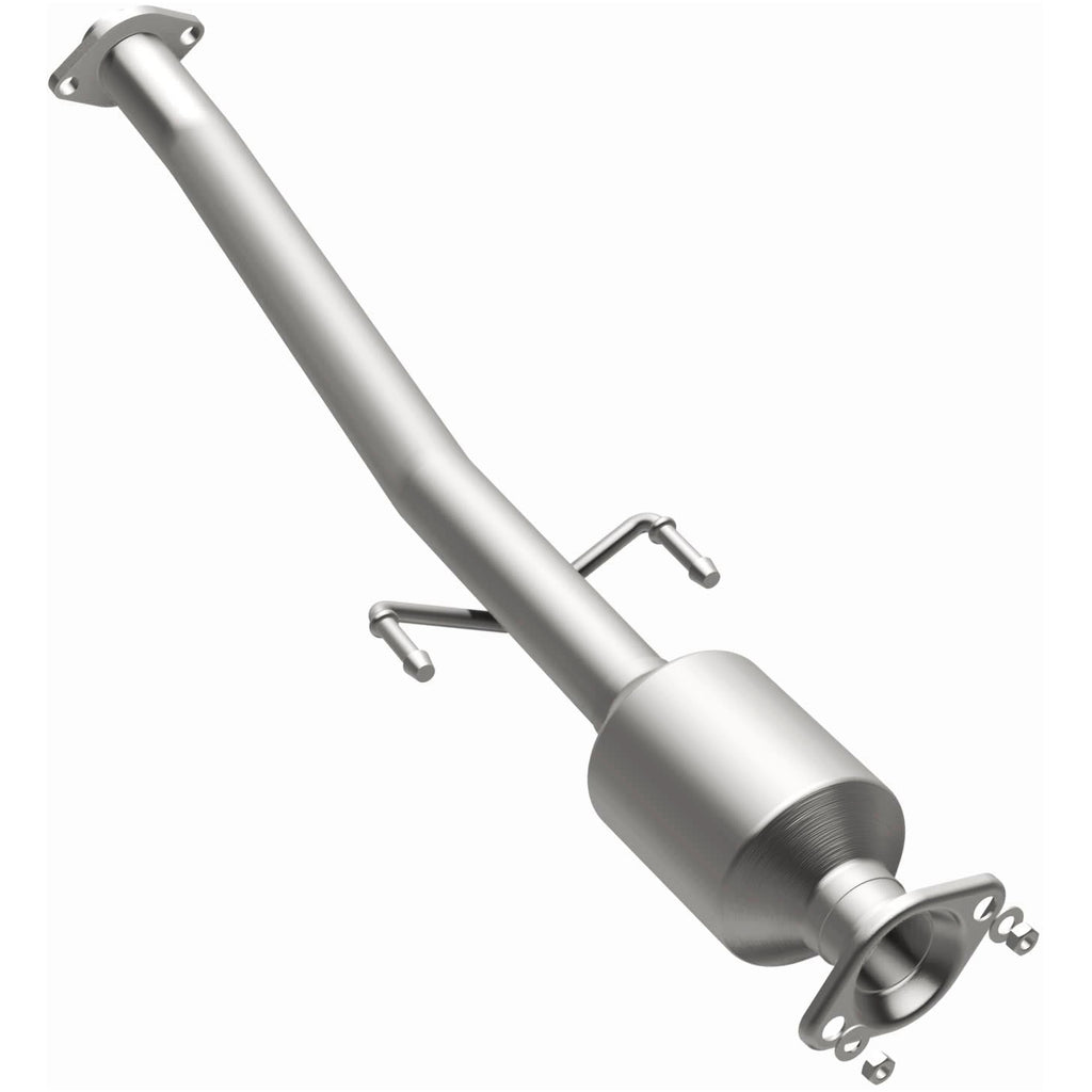 MagnaFlow Exhaust Products 280116 OEM Grade Direct-Fit Catalytic Converter for Select Toyota Highlander