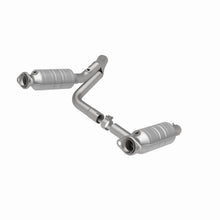 Load image into Gallery viewer, MagnaFlow Exhaust Products 24398 HM Grade Direct-Fit Catalytic Converter for Select Dodge Dakota, Mitsubishi Raider