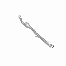 Load image into Gallery viewer, MagnaFlow Exhaust Products 5571448 California CARB Direct-Fit Catalytic Converter for Select Saab 9-2X, Subaru Forester, Subaru Impreza, Subaru Legacy, Subaru Outback