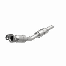 Load image into Gallery viewer, MagnaFlow Exhaust Products 454200 California CARB Direct-Fit Catalytic Converter for Select Toyota Corolla, Toyota Matrix