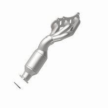 Load image into Gallery viewer, MagnaFlow Exhaust Products 52057 OEM Grade Manifold Catalytic Converter for Select Toyota 4Runner