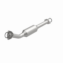 Load image into Gallery viewer, MagnaFlow Exhaust Products 4551406 California CARB Direct-Fit Catalytic Converter for Select Toyota Tundra