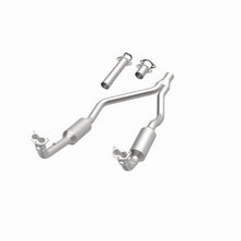 Load image into Gallery viewer, MagnaFlow Exhaust Products 3391821 California CARB Direct-Fit Catalytic Converter for Select Land Rover Range Rover
