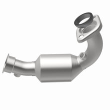 Load image into Gallery viewer, MagnaFlow Exhaust Products 4583052 California CARB Direct-Fit Catalytic Converter for Select Jeep Liberty