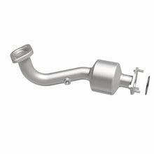 Load image into Gallery viewer, MagnaFlow Exhaust Products 21-978 OEM Grade Direct-Fit Catalytic Converter for Select Honda HR-V