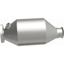 Load image into Gallery viewer, MagnaFlow Exhaust Products 3391449 California CARB Direct-Fit Catalytic Converter for Select Volkswagen Transporter