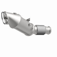 Load image into Gallery viewer, MagnaFlow Exhaust Products 280543 OEM Grade Direct-Fit Catalytic Converter for Select BMW 230i, BMW 230i xDrive, BMW 330i, BMW 330i GT xDrive, BMW 330i xDrive, BMW 430i, BMW 430i Gran Coupe, BMW 430i xDrive, BMW 430i xDrive Gran Coupe, BMW 530e, BMW 530e