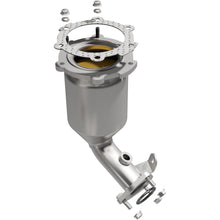 Load image into Gallery viewer, MagnaFlow Exhaust Products 5481275 California CARB Direct-Fit Catalytic Converter for Select Nissan Murano, Nissan Quest