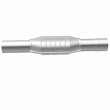 Load image into Gallery viewer, MagnaFlow Exhaust Products 93488 Standard Grade Direct-Fit Catalytic Converter for Select Chevrolet Blazer, Chevrolet C1500 Suburban, Chevrolet C2500 Suburban, Chevrolet K1500 Suburban, Chevrolet K2500 Suburban, GMC C1500 Suburban, GMC C2500 Suburban,