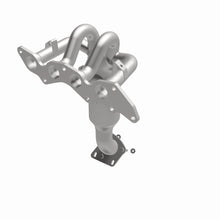 Load image into Gallery viewer, MagnaFlow Exhaust Products 5531382 California CARB Manifold Catalytic Converter for Select Ford Escape, Mazda Tribute, Mercury Mariner