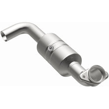 Load image into Gallery viewer, MagnaFlow Exhaust Products 5551419 California CARB Direct-Fit Catalytic Converter for Select Ford Expedition, Ford F-150, Lincoln Navigator