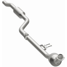 Load image into Gallery viewer, MagnaFlow Exhaust Products 551706 California CARB Direct-Fit Catalytic Converter for Select Mercedes-Benz CLS500, Mercedes-Benz E500