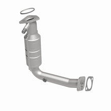 Load image into Gallery viewer, MagnaFlow Exhaust Products 25201 HM Grade Direct-Fit Catalytic Converter for Select Ford Focus