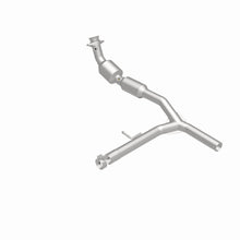 Load image into Gallery viewer, MagnaFlow Exhaust Products 5582706 California CARB Direct-Fit Catalytic Converter for Select Ford F-150