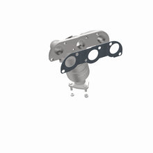 Load image into Gallery viewer, MagnaFlow Exhaust Products 452912 California CARB Manifold Catalytic Converter for Select Suzuki Verona