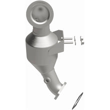 Load image into Gallery viewer, MagnaFlow Exhaust Products 5561837 California CARB Direct-Fit Catalytic Converter for Select Ford Special Service Police Sedan, Ford Taurus, Lincoln MKT