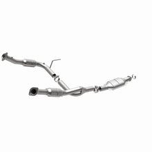 Load image into Gallery viewer, MagnaFlow Exhaust Products 49404 OEM Grade Direct-Fit Catalytic Converter for Select Ford Explorer, Lincoln Aviator, Mercury Mountaineer