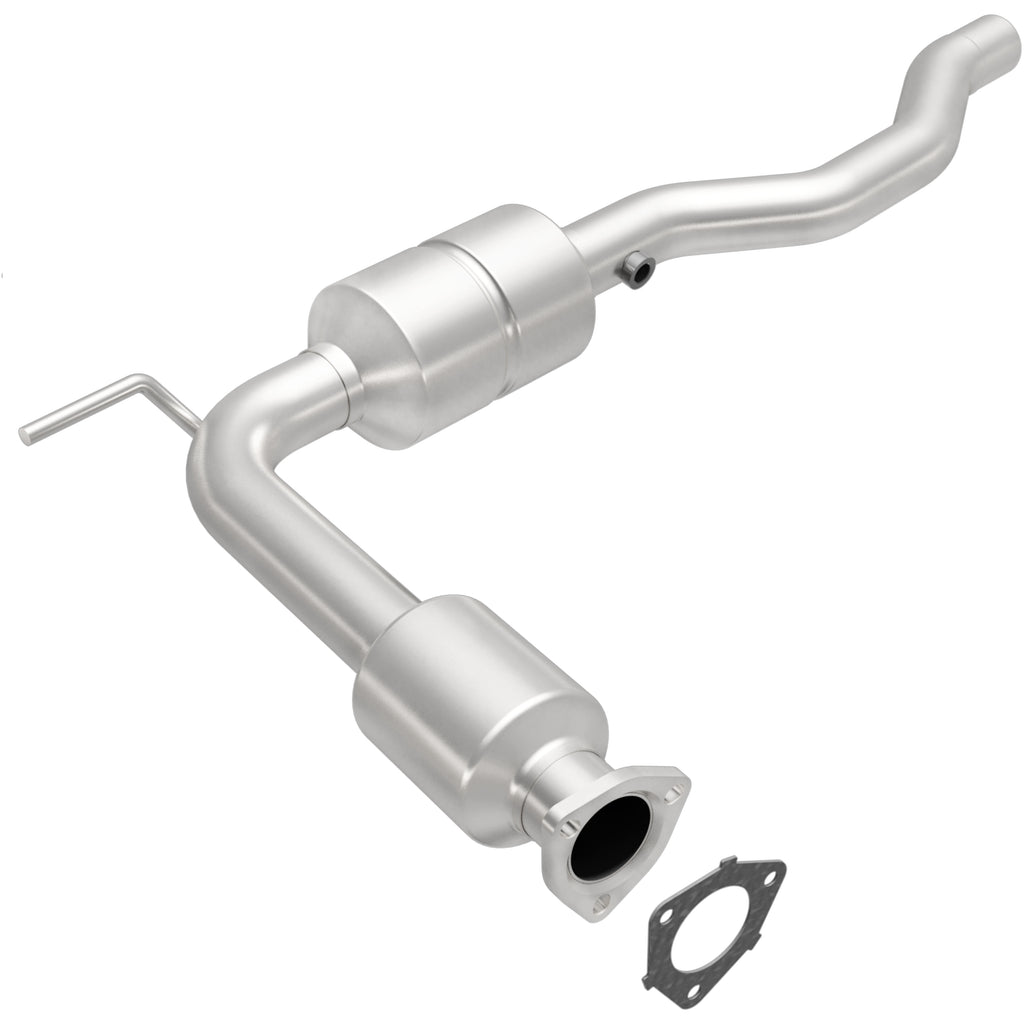 MagnaFlow Exhaust Products 51342 OEM Grade Direct-Fit Catalytic Converter for Select Volkswagen EuroVan