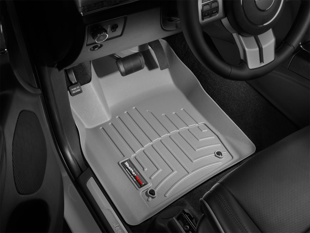 Weathertech 463241 FloorLiner™ DigitalFit® for Select Dodge Durango, Jeep Grand Cherokee