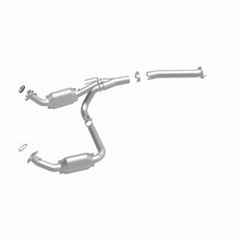 Load image into Gallery viewer, MagnaFlow Exhaust Products 4451211 California CARB Direct-Fit Catalytic Converter for Select Chevrolet Express 1500, Chevrolet Express 2500, GMC Savana 1500, GMC Savana
