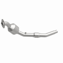 Load image into Gallery viewer, MagnaFlow Exhaust Products 51877 OEM Grade Direct-Fit Catalytic Converter for Select Land Rover Freelander