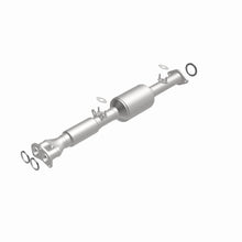 Load image into Gallery viewer, MagnaFlow Exhaust Products 3391896 California CARB Direct-Fit Catalytic Converter for Select Toyota Previa