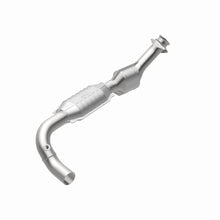 Load image into Gallery viewer, MagnaFlow Exhaust Products 447158 California CARB Direct-Fit Catalytic Converter for Select Ford E-150, Ford E-150 Club Wagon, Ford E-150 Econoline, Ford E-150 Econoline Club Wagon, Ford E-250, Ford E-250 Econoline