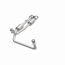 Load image into Gallery viewer, MagnaFlow Exhaust Products 4451453 California CARB Direct-Fit Catalytic Converter for Select Cadillac Escalade, Chevrolet C1500, Chevrolet C1500 Suburban, Chevrolet C2500, Chevrolet C2500 Suburban, Chevrolet C3500, Chevrolet K1500, Chevrolet K1500