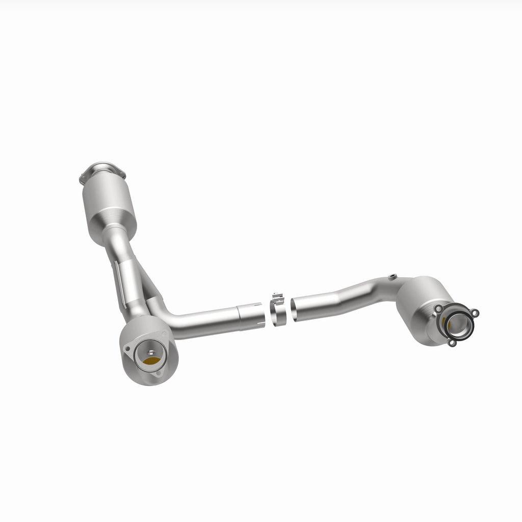 MagnaFlow Exhaust Products 280429 OEM Grade Direct-Fit Catalytic Converter for Select Chevrolet Express 2500, Chevrolet Express 3500, Chevrolet Express 4500, GMC Savana 2500, GMC Savana 3500, GMC Savana