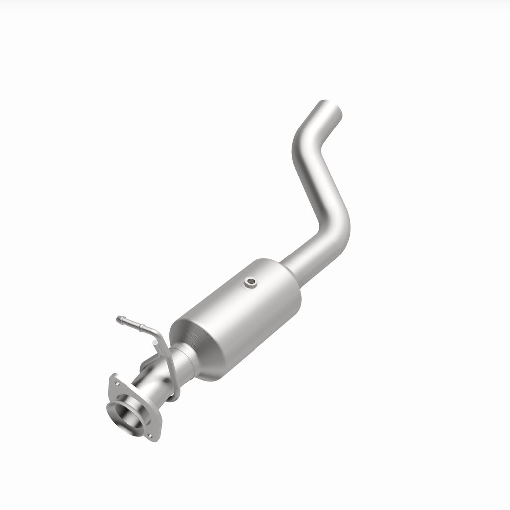 MagnaFlow Exhaust Products 280444 OEM Grade Direct-Fit Catalytic Converter for Select Ford F-650, Ford F-750