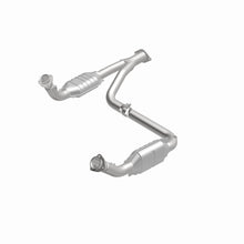 Load image into Gallery viewer, MagnaFlow Exhaust Products 93603 HM Grade Direct-Fit Catalytic Converter for Select Chevrolet C1500 Suburban, Chevrolet K1500 Suburban, Chevrolet Tahoe, GMC Yukon