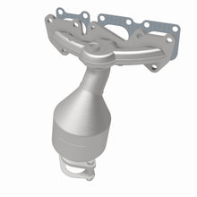Load image into Gallery viewer, MagnaFlow Exhaust Products 51685 OEM Grade Manifold Catalytic Converter for Select Hyundai Azera, Hyundai Entourage, Hyundai Sonata, Kia Sedona