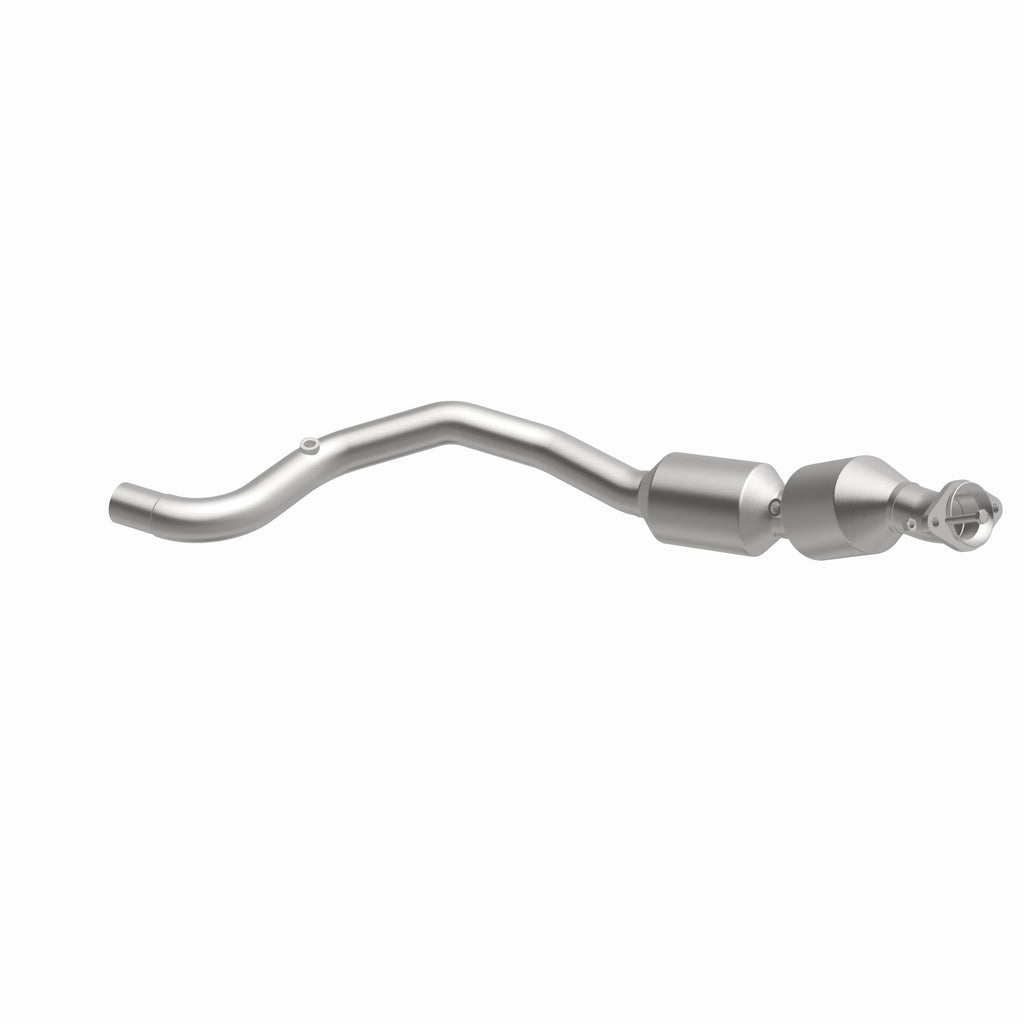 MagnaFlow Exhaust Products 21-535 OEM Grade Direct-Fit Catalytic Converter for Select Land Rover Range Rover, Land Rover Range Rover Sport