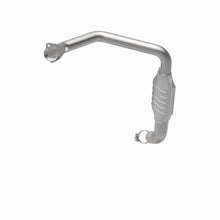 Load image into Gallery viewer, MagnaFlow Exhaust Products 93615 HM Grade Direct-Fit Catalytic Converter for Select Chevrolet Express 1500, Chevrolet Express 2500, Chevrolet Express 3500, Chevrolet G30, GMC G3500, GMC Savana 1500, GMC Savana 2500, GMC Savana