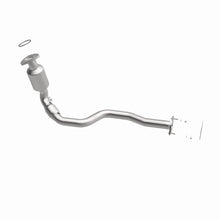 Load image into Gallery viewer, MagnaFlow Exhaust Products 52096 OEM Grade Direct-Fit Catalytic Converter for Select Chevrolet Equinox, Pontiac Torrent, Suzuki XL-7