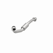 Load image into Gallery viewer, MagnaFlow Exhaust Products 52206 OEM Grade Direct-Fit Catalytic Converter for Select Toyota Highlander