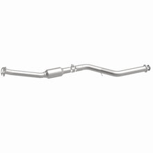 Load image into Gallery viewer, MagnaFlow Exhaust Products 5571217 California CARB Direct-Fit Catalytic Converter for Select Subaru Forester, Subaru Impreza, Subaru XV Crosstrek