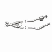 Load image into Gallery viewer, MagnaFlow Exhaust Products 444062 California CARB Direct-Fit Catalytic Converter for Select Ford Mustang