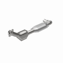Load image into Gallery viewer, MagnaFlow Exhaust Products 447179 California CARB Direct-Fit Catalytic Converter for Select Ford E-150 Econoline, Ford E-150 Econoline Club Wagon, Ford E-250 Econoline