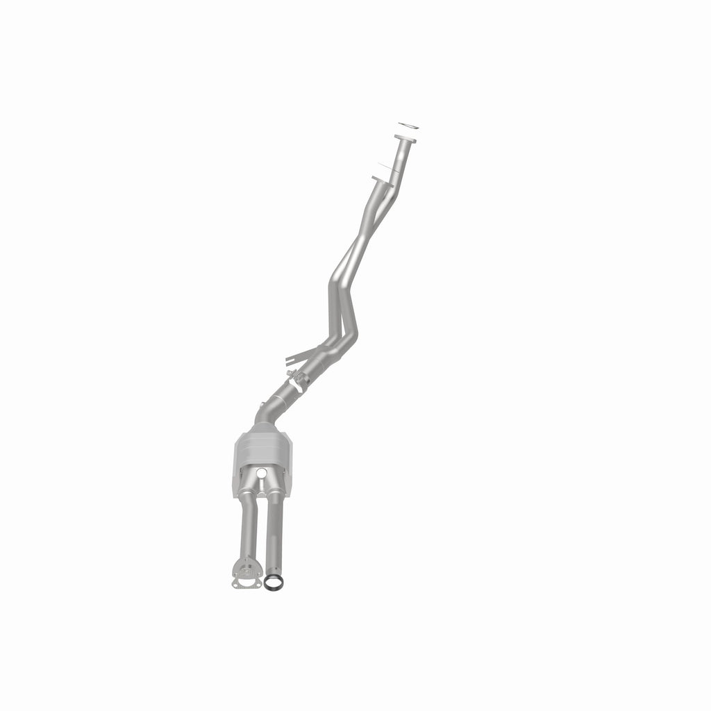MagnaFlow Exhaust Products 23556 Standard Grade Direct-Fit Catalytic Converter for Select BMW 535i, BMW 635CSi