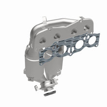 Load image into Gallery viewer, MagnaFlow Exhaust Products 23085 HM Grade Manifold Catalytic Converter for Select Toyota Highlander